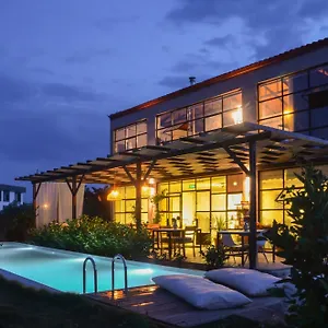 Otel Quonset Glamping
